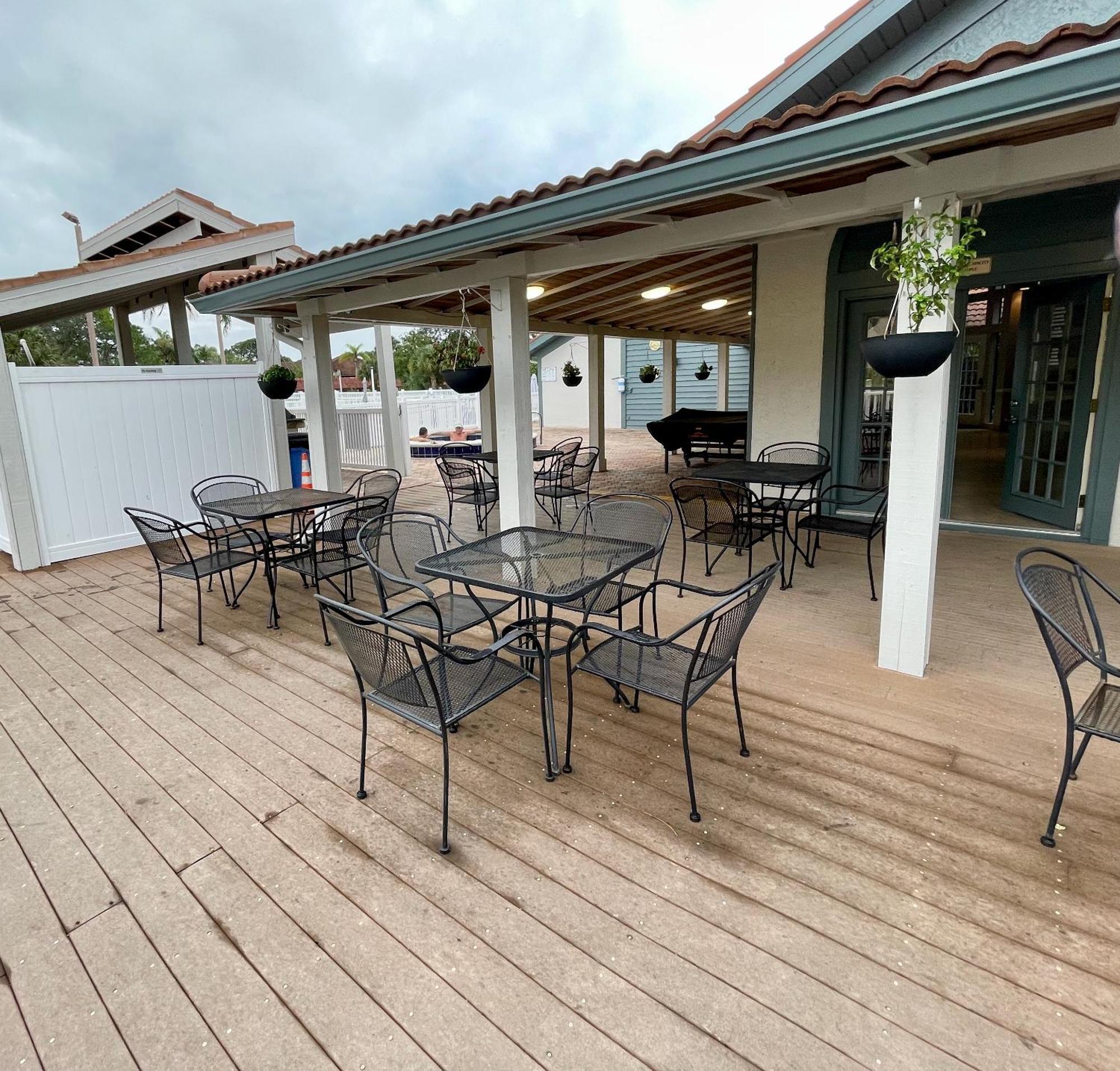 Stylish And Modern Shorewalk Close To Beaches, Heated Pools, Hot Tub, Img Academy, Dining Appartement